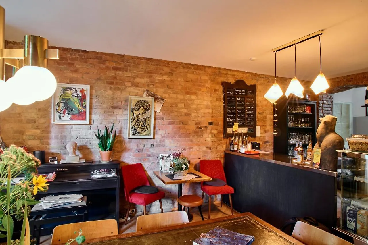 Ferienwohnung Beautiful And Cozy Remise For Up To 6 Guests Berlin Apartment